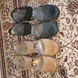 OTBT wedge sandals (pair)